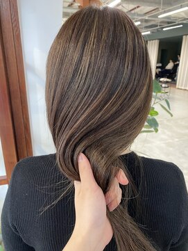 ソピ 名古屋名駅(sopi by invitation) ハイライトカラー/透明感カラー