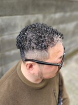 アンドザバダス(&THE BADASS) ツーブロック×アイロンパーマ