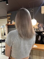 ゼロヨンハチ(048)&nbsp;white greage.