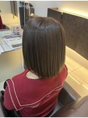 透明感アッシュグレージュ　うる艶カラー