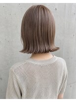 ゴットイズム(GOTTO ISM)&nbsp;岡崎　ベージュカラー　ハイトーン　外はね
