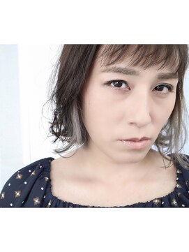 リアン ヘア ライム 豊橋(lien.hair rhyme) インナーカラー【ホワイトグレイジュ】