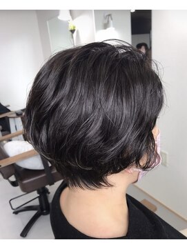 エルパライソ リフォ(Elparaiso Reff) 三田村の彫刻カット