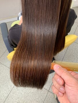 雨とランプ 髪質改善『ヘアエステ』【雨とランプ 縮毛矯正 琴似　髪質改善】