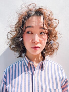 ピークアブー 銀座並木通り(PEEK-A-BOO) こなれ感カーリーボブ