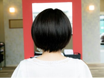 カラープラス 今宿駅前店の写真/【福岡市/西区】根元染め（リタッチ）も全体染めも◎カラー専門店だから,お手頃価格×短時間でキレイに！