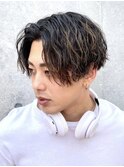 縦落ちツイストスパイラルパーマ センターパート