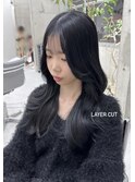 ロングが映える艶髪レイヤーカットスタイル♪