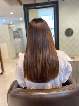 ドラマチックヘア 川鶴店 ナチュラルツヤストレート