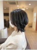 フワッと軽いくびれスタイル