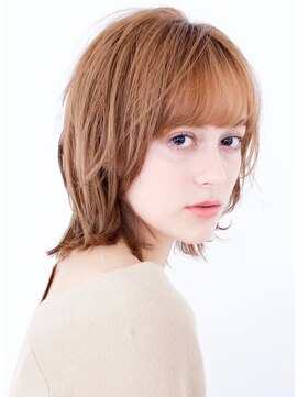 アイスバーグ ウェスト 清澄白河(eyesburg W/est) ミディアムレイヤーベージュカラー