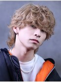 外国人風くるくるスパイラルウルフ