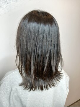 ルフェール ビューティーアンドスパ(REFAIRE beauty&spa) カーキグレージュ×レイヤー