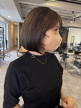 ナンバー(number+) 20代30代大人可愛い小顔 ショートカット切りっぱなしボブ