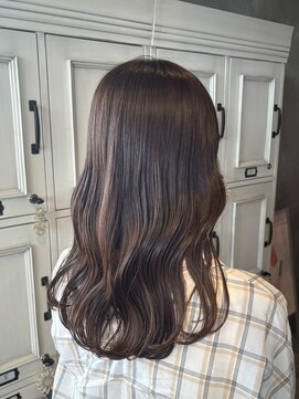 エスケープ トゥ ボナ(ESCAPE to bona.) ラフなのに決まる◎こなれ感たっぷりのウェーブスタイル/艶感