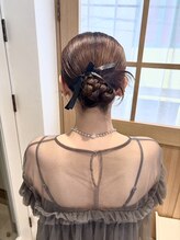 シンプルなのにかわいい×上品シニヨン