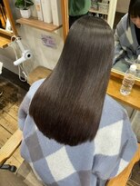 ヨンセンチメートルヒロサカ(4cm HIROSAKA)&nbsp;髪質育成ストレート