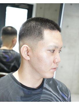メッツ 原宿(METS) MEN'S/バズカット×ミドルフェード/ボウズ