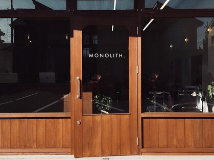 モノリス(MONOLITH.)の写真