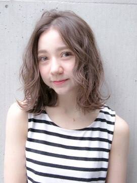 ルティア 池袋(Lutia) フェミニンガーリー×ミディー