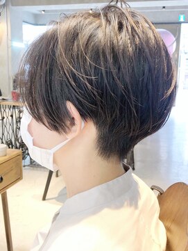 ロジッタ(ROJITHA) 黒髪ツーブロック ハンサムショート【ROJITHA原宿表参道】