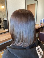 ハチニイニ(822)&nbsp;ツヤ髪ストレート