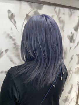 モノ アンド イニ(Mono & inni) ネイビーカラー