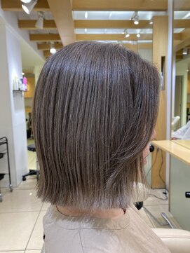 アデイ マチノマ大森店(AdAy) 切りっぱなし　アッシュベージュ