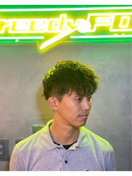 グリーディーフォックス 代々木(Greedy FOX) アップバング/ツーブロックマッシュ/束感/波巻き[シェービング]