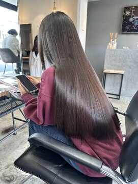 ヘリム(HELIM) くびレイヤーグレージュふんわりカール艶髪アッシュ