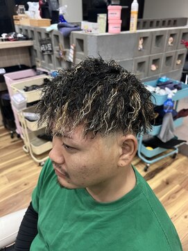 スウェル 西千葉店(Swell) ハイライトフェードツイストスパイラル[西千葉駅/Men's/パーマ]