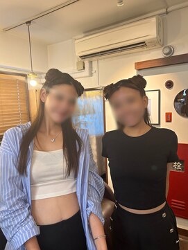 ワンイレブン 新橋銀座口(ONE_ELEVEN) ツインお団子ハーフアップ