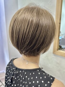 ハーツ(Heart's) 白髪ぼかし脱白髪染め似合わせショートボブ40代50代60代