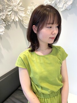 アリエ(Allie) ミディアム×ひし形×外ハネ