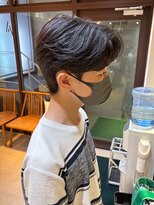 アルム オモテサンドウ(ALLM omotesando)&nbsp;パーマなしカルマヘア メンズ韓国ヘア メンズカット 原宿 表参道