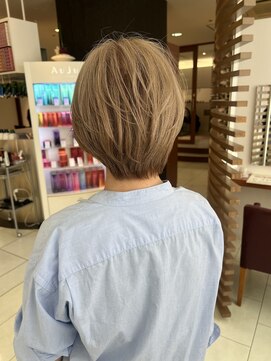 ラ シェンテ エイジア 川西(La Sente Aja) 大人女性似合わせショートボブ