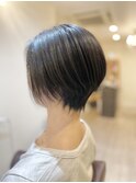 後ろ姿も映える艶ショート　/ヘッドスパ/白髪ぼかし/髪質改善