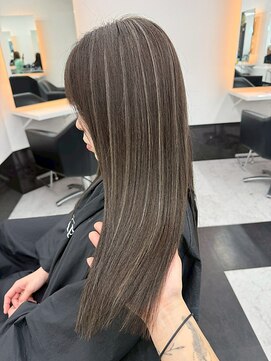 アリープアウル(ALEAP owl) コントラストハイライト/ストレート/スモーキーグレージュ