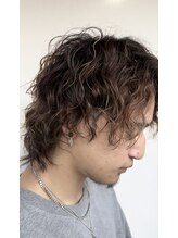 ダメージレスにもこだわったセットが楽になるメンズパーマが人気！