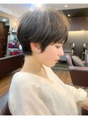 【アフロート 】ショートでも女性らしいくびれショート