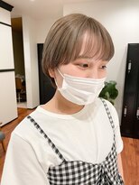 スリーバイザサロン(THREE by the salon)&nbsp;ハイトーンショート♪
