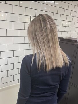 ギミックパシャ(GIMMICK pasha) #バレイヤージュ#シャドールーツ