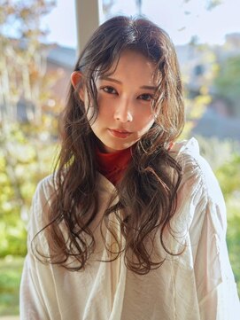 ヘアメイク アージュ 天神西通り店(HAIR MAKE age) ロングパーマ　顔周りカット