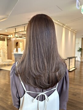 ザック ヴィ(ZACC vie) レイヤーカット/セミロング/艶カラー/学割U24