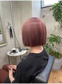 ピンクブラウン×切りっぱなしボブ