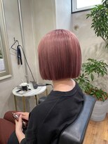 ロナバイソル(lona by SoL) ピンクブラウン×切りっぱなしボブ