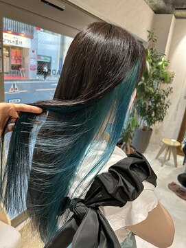 アドア 横浜(ADORE) 【ADORE 横浜】インナーカラー×ターコイズブルー