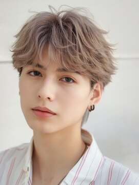 オーシャントーキョー サニー 原宿(OCEAN TOKYO Sunny) ハイトーンフェザーショート