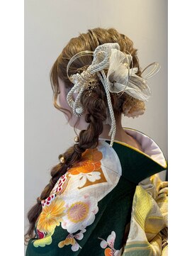 ヴィアンカ(Vianca) 成人式！編みおろしアレンジ