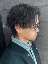 リオールバイニアウ(RE:ALL by Niau) センターパートウルフパーマツイストパーマスパイラルパーマ